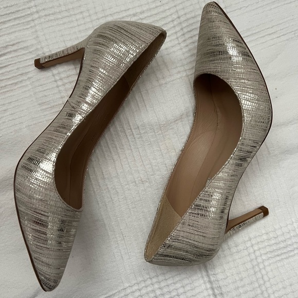 New, never been worn LK Bennett gold and cream coloured pumps - Picture 1 of 3